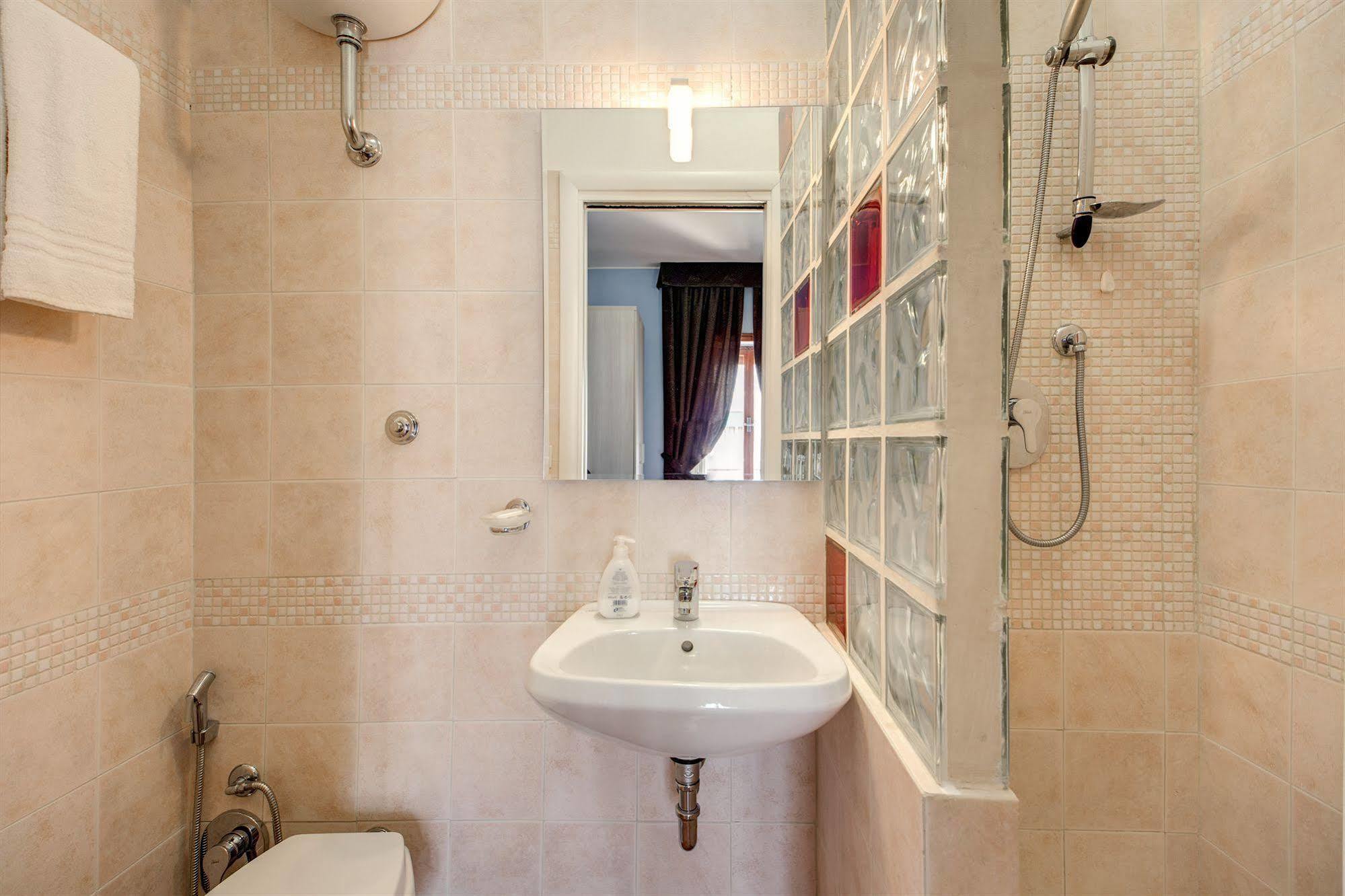 Bed and Breakfast Domus Cornelia Řím Exteriér fotografie