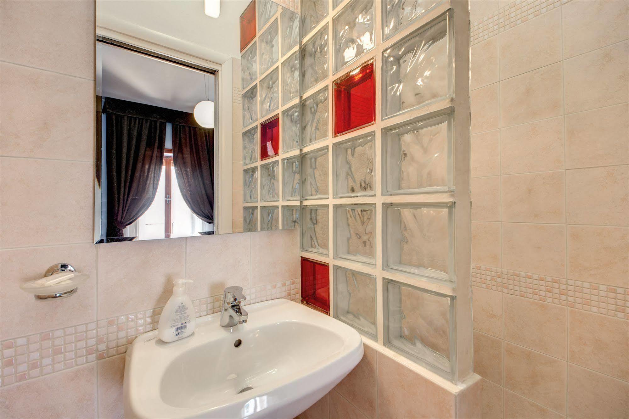 Bed and Breakfast Domus Cornelia Řím Exteriér fotografie